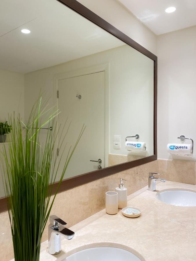 Higuests - Elegant Apt With Terrace Minutes From Burj Khalifa Дубай Экстерьер фото